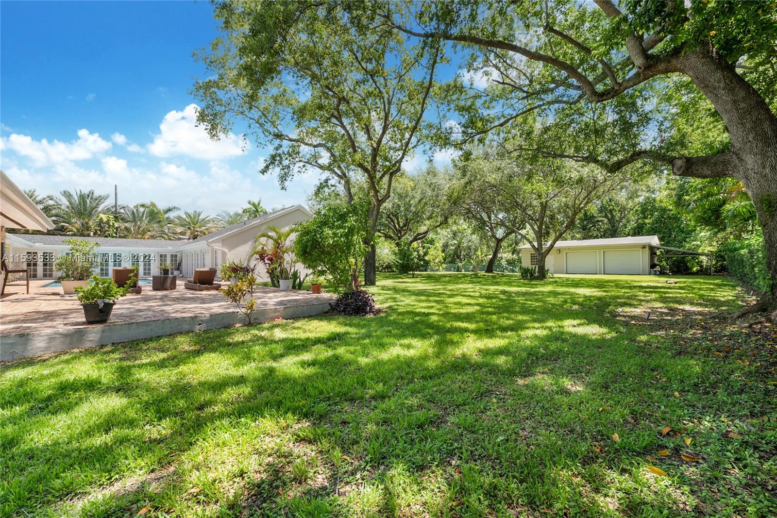 HELMS COUNTRY ESTATES ADD - Residential