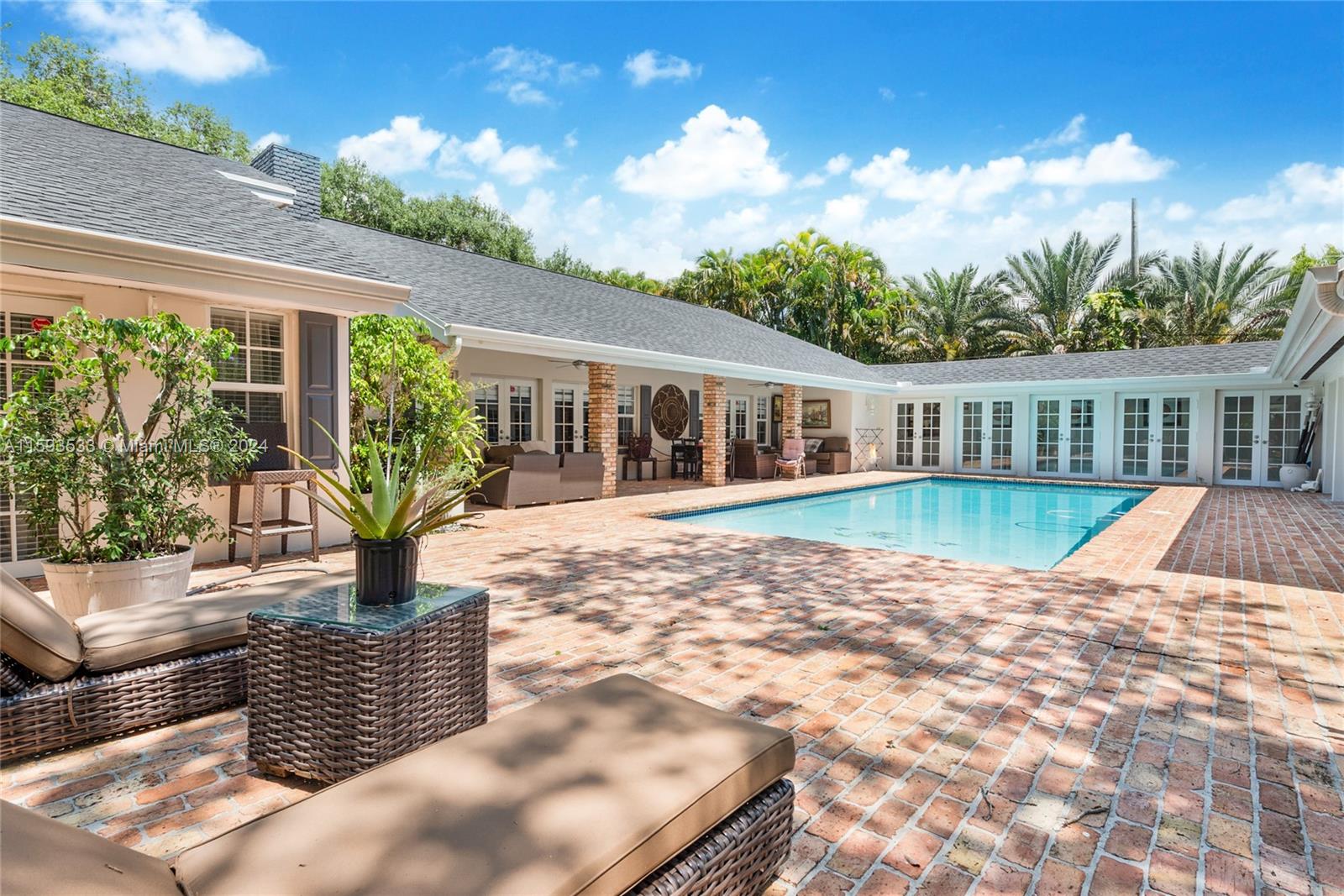 HELMS COUNTRY ESTATES ADD - Residential