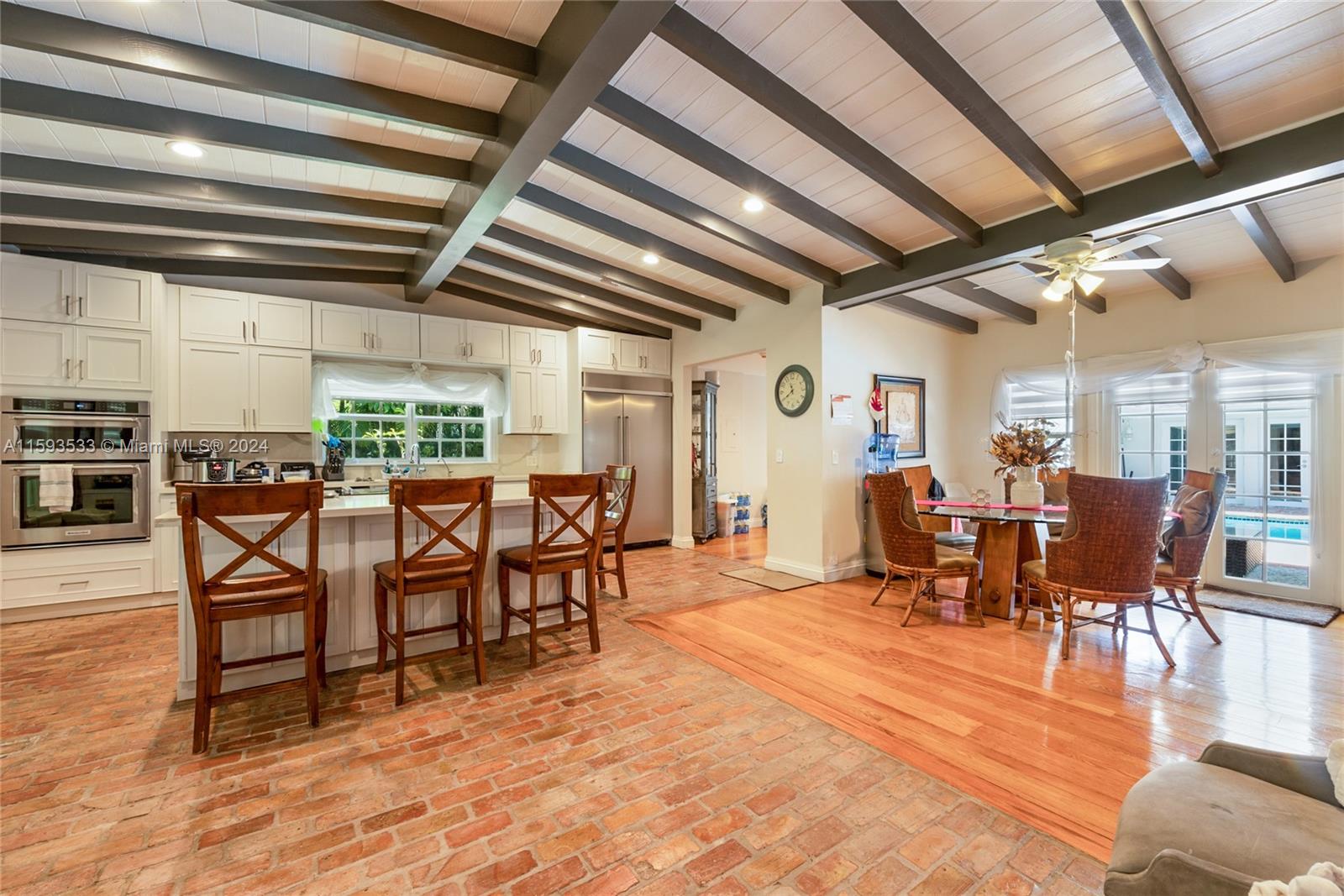 HELMS COUNTRY ESTATES ADD - Residential