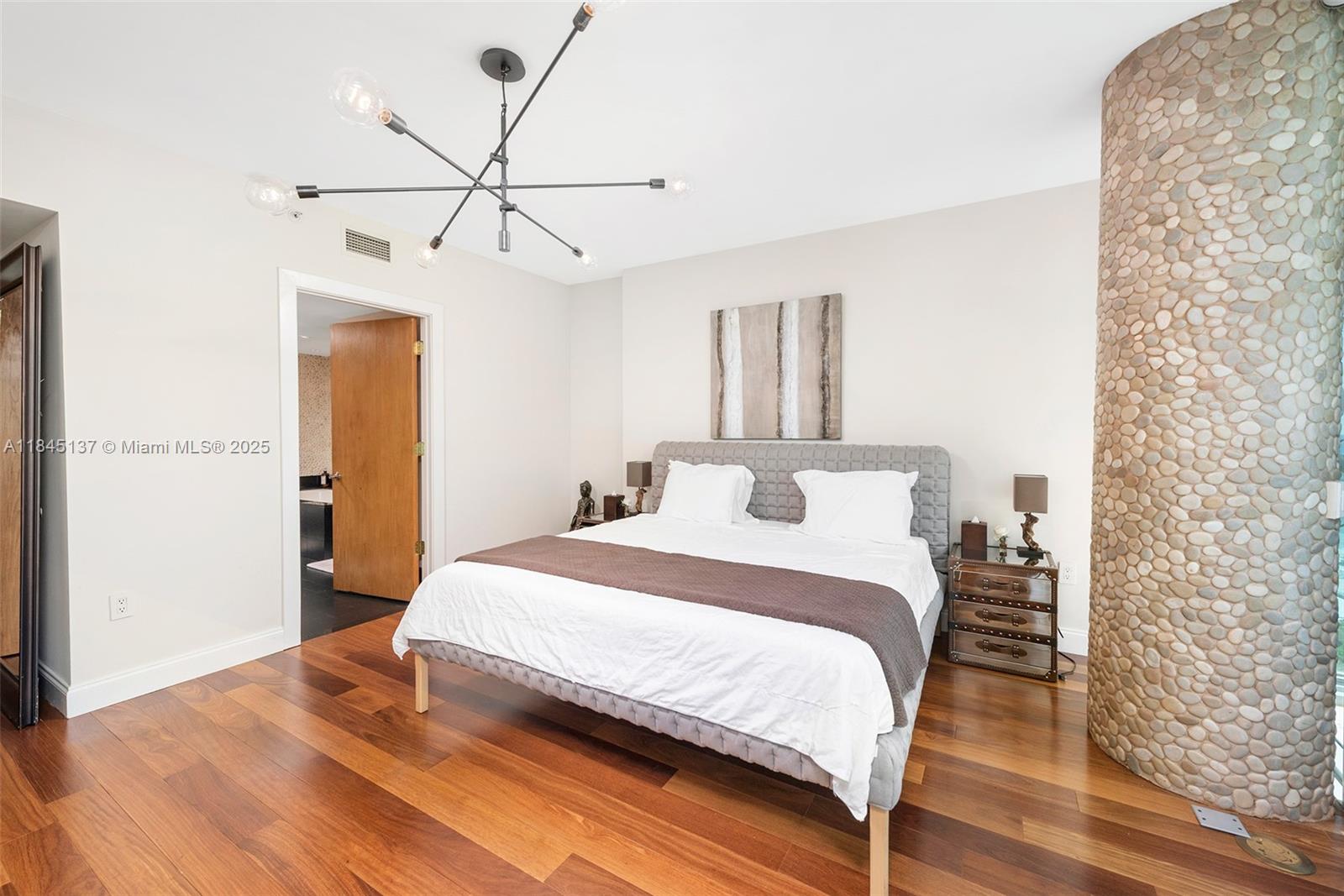 101 20th St 1706, Miami Beach, FL, 33139/$3,975,000 4 101 20th St 1706