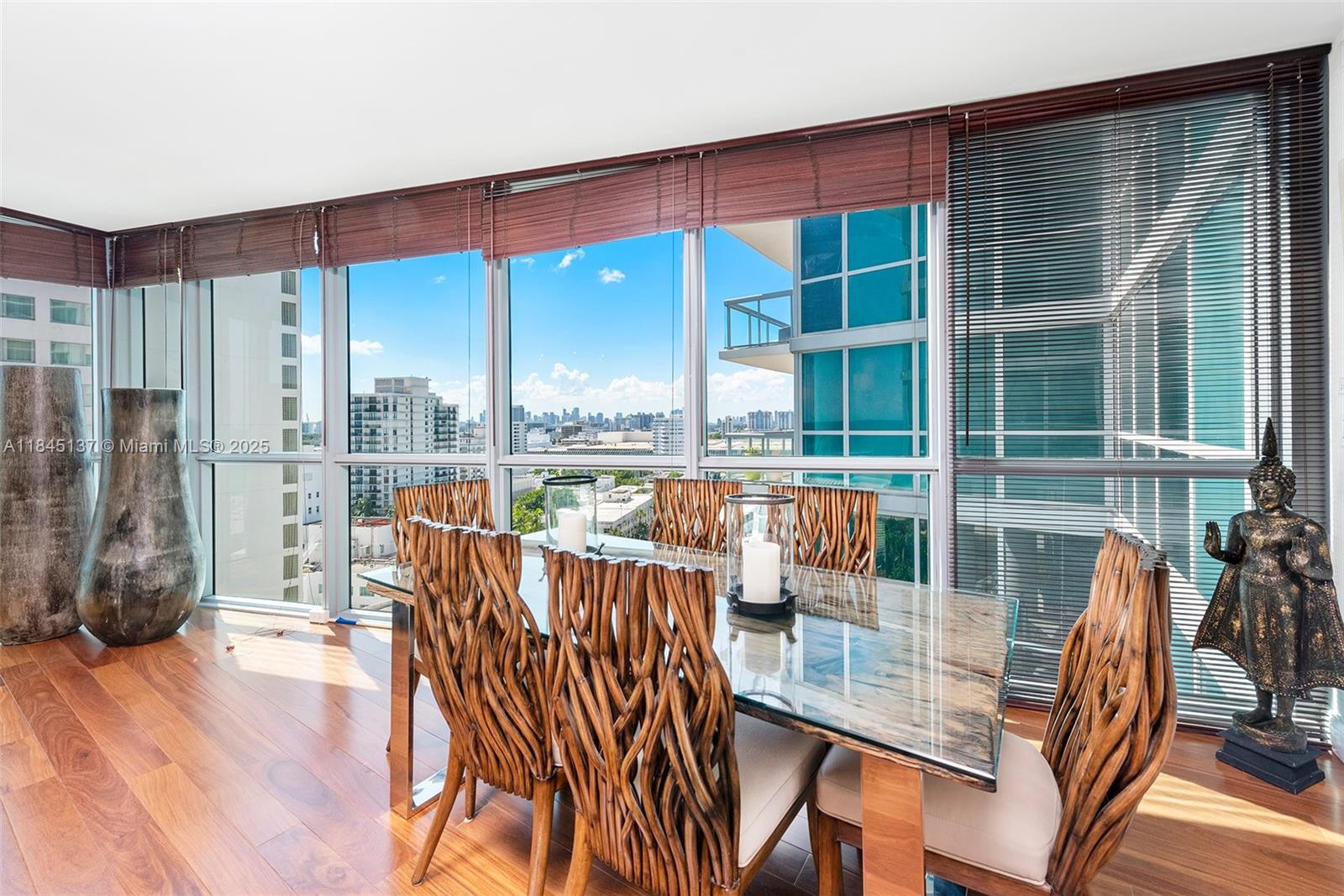 101 20th St 1706, Miami Beach, FL, 33139/$3,975,000 1 101 20th St 1706