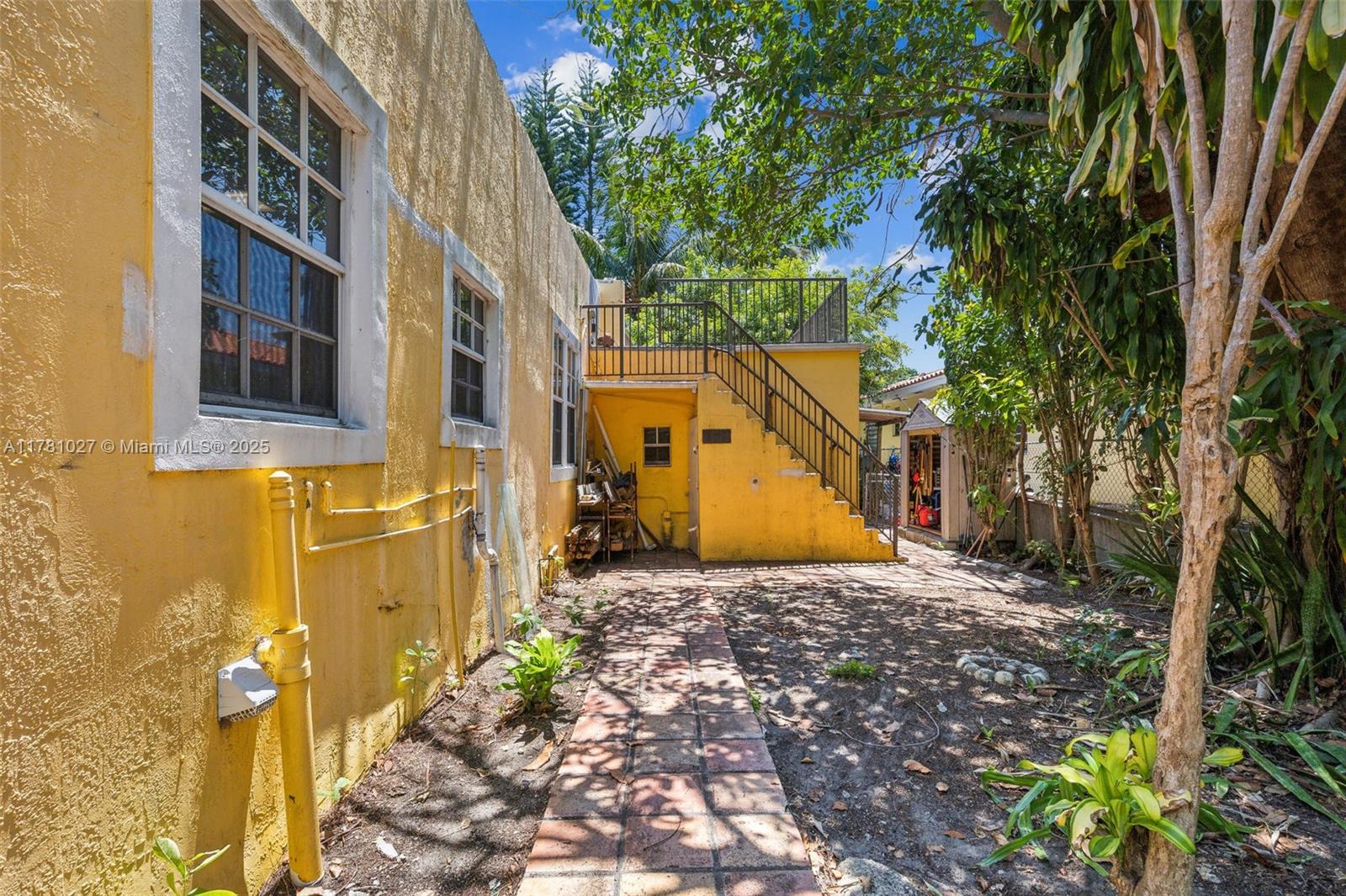 GRAPELAND - Residential