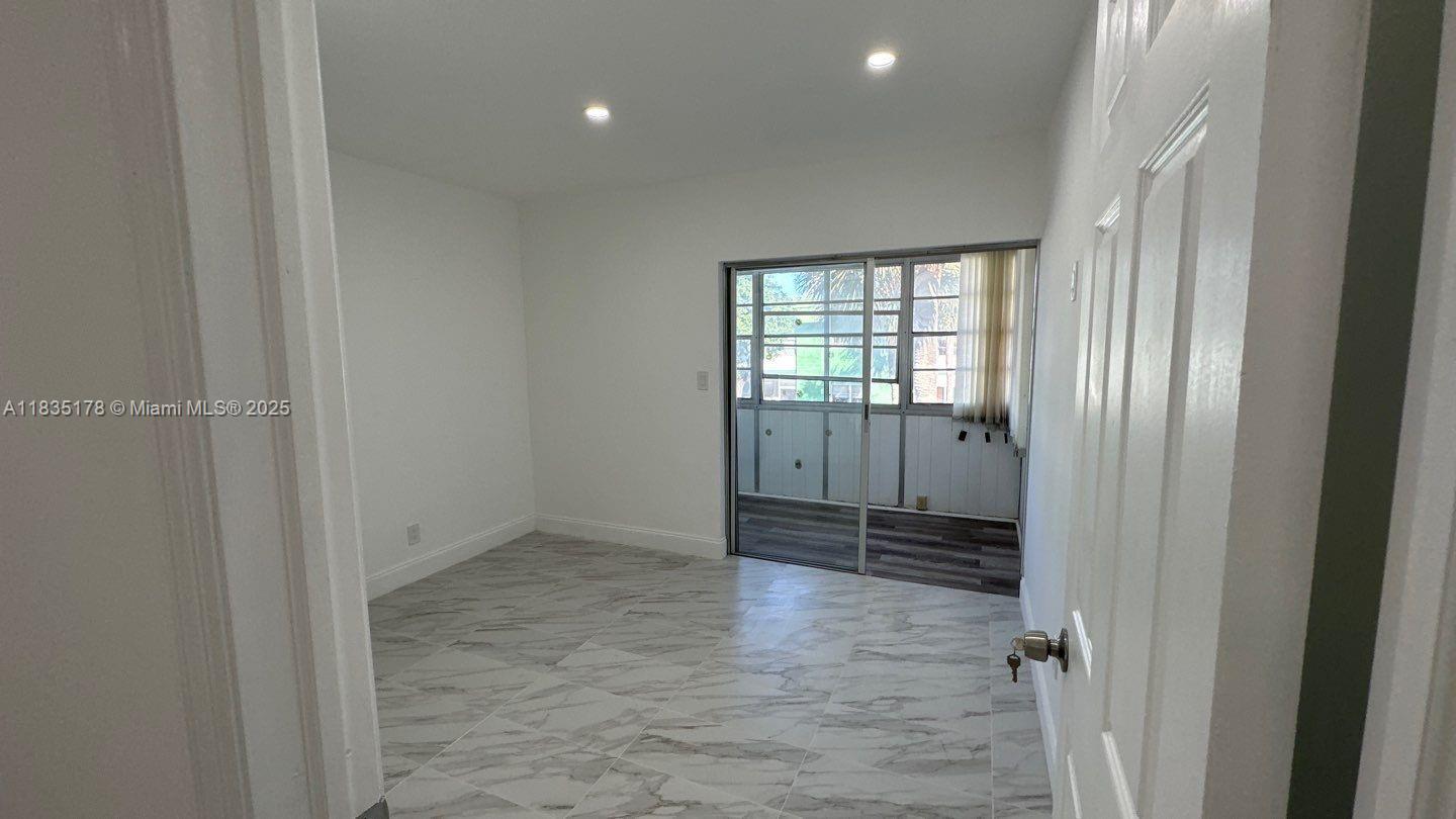 CASTLE APARTMENTS 7 CONDO - Residential