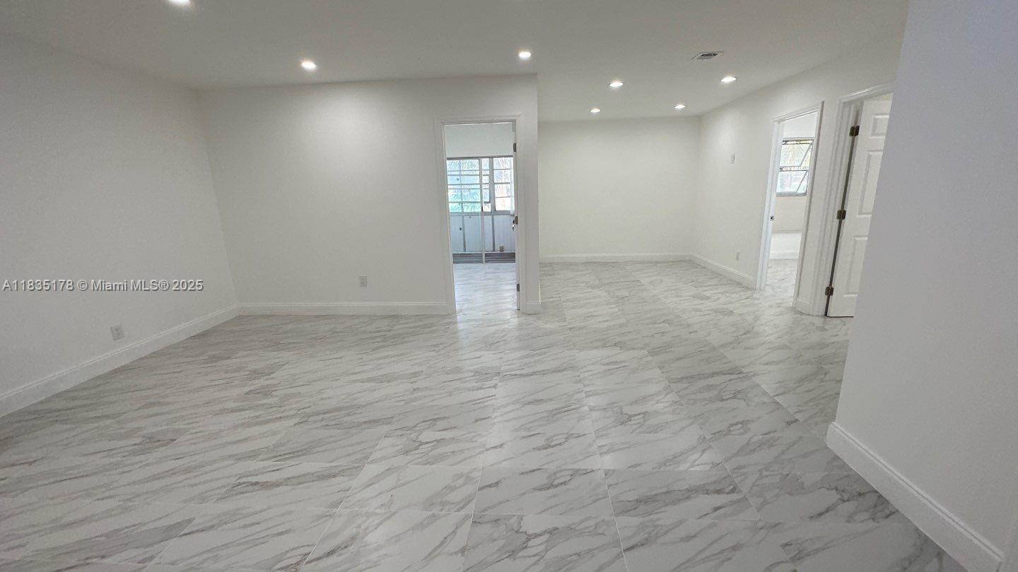 2251 NW 48th Ter 214