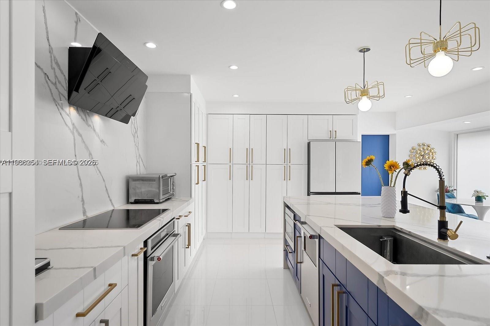 EL DORADO COURT - Residential