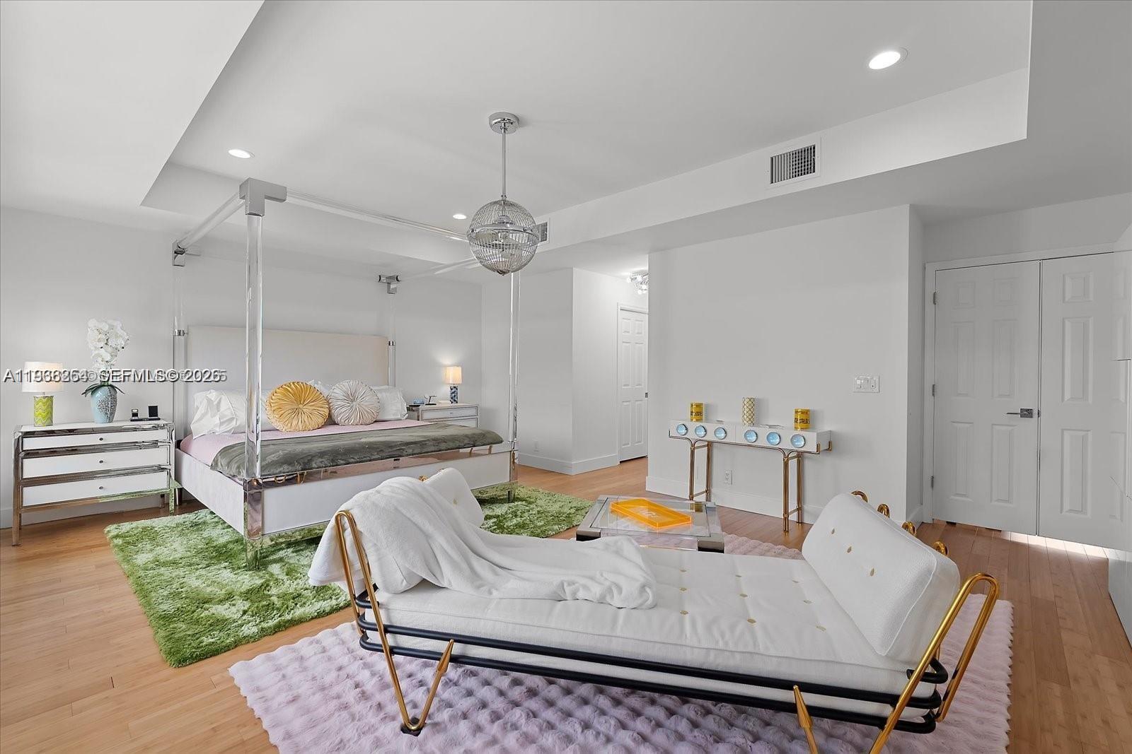 EL DORADO COURT - Residential