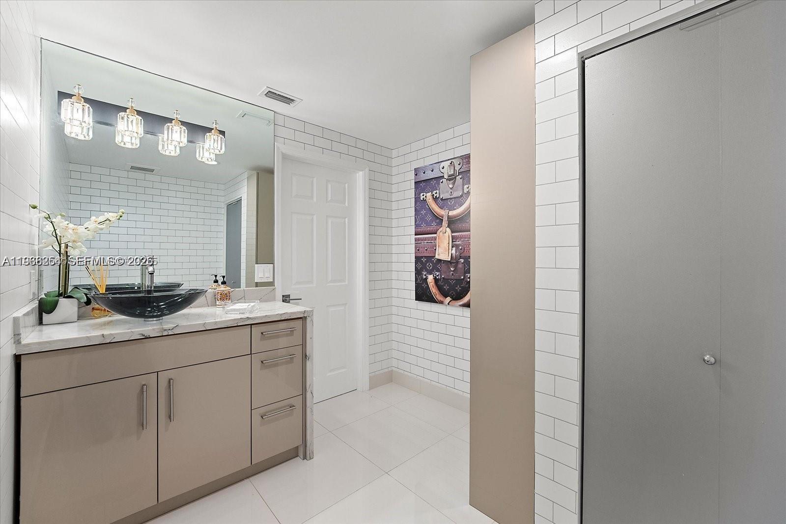 EL DORADO COURT - Residential