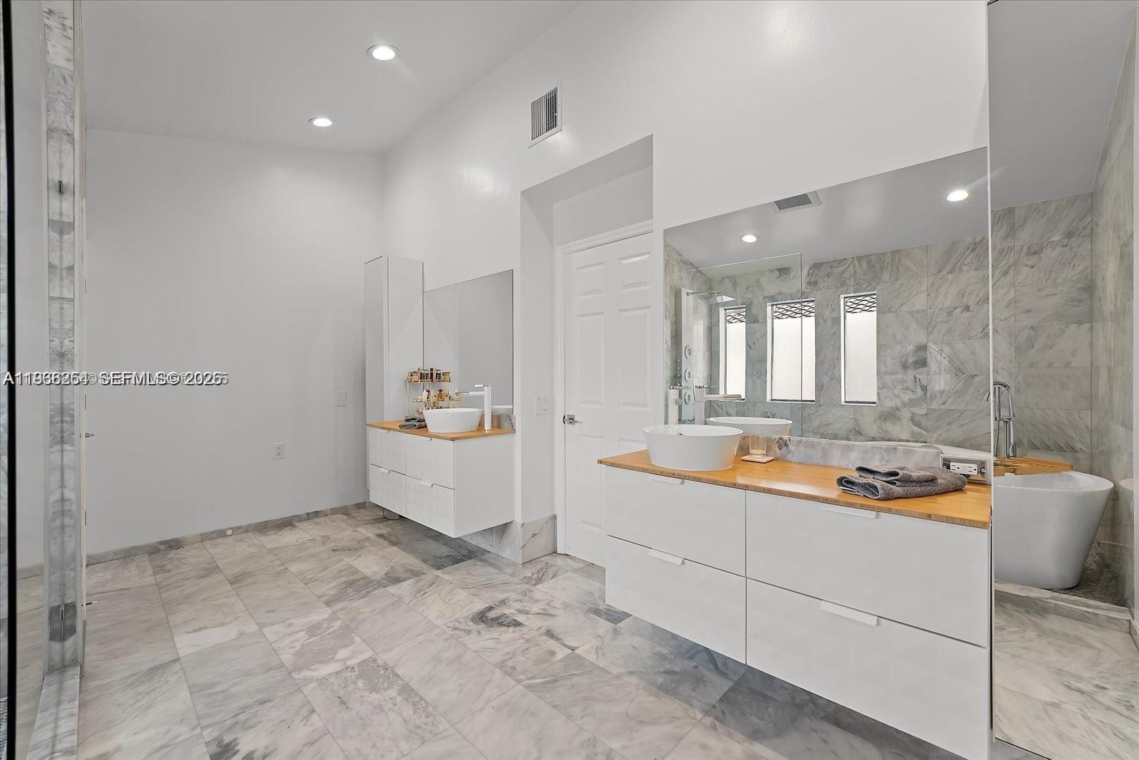 EL DORADO COURT - Residential