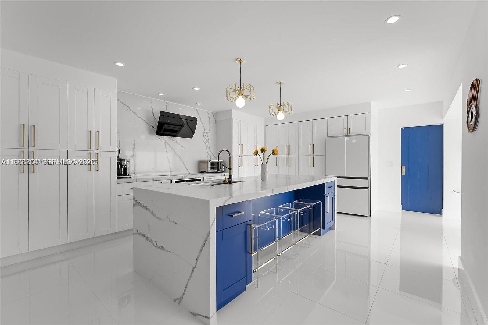 EL DORADO COURT - Residential