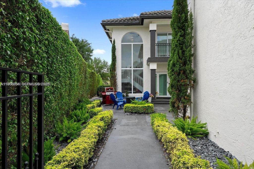 Photo of 22818 El Dorado Dr, Boca Raton, FL 33433 (MLS # A11966254)