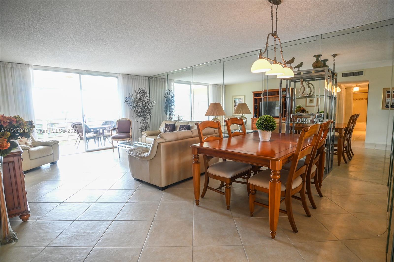 MEADOWBROOK LAKES CONDO - Residential