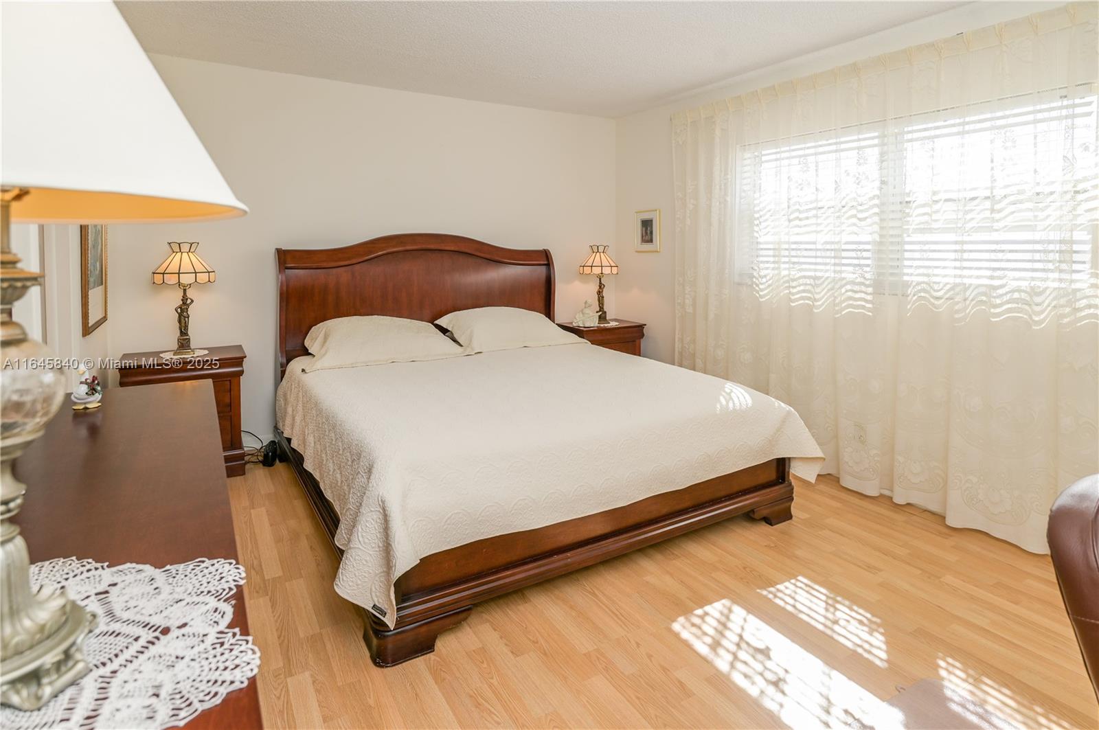 MEADOWBROOK LAKES CONDO - Residential