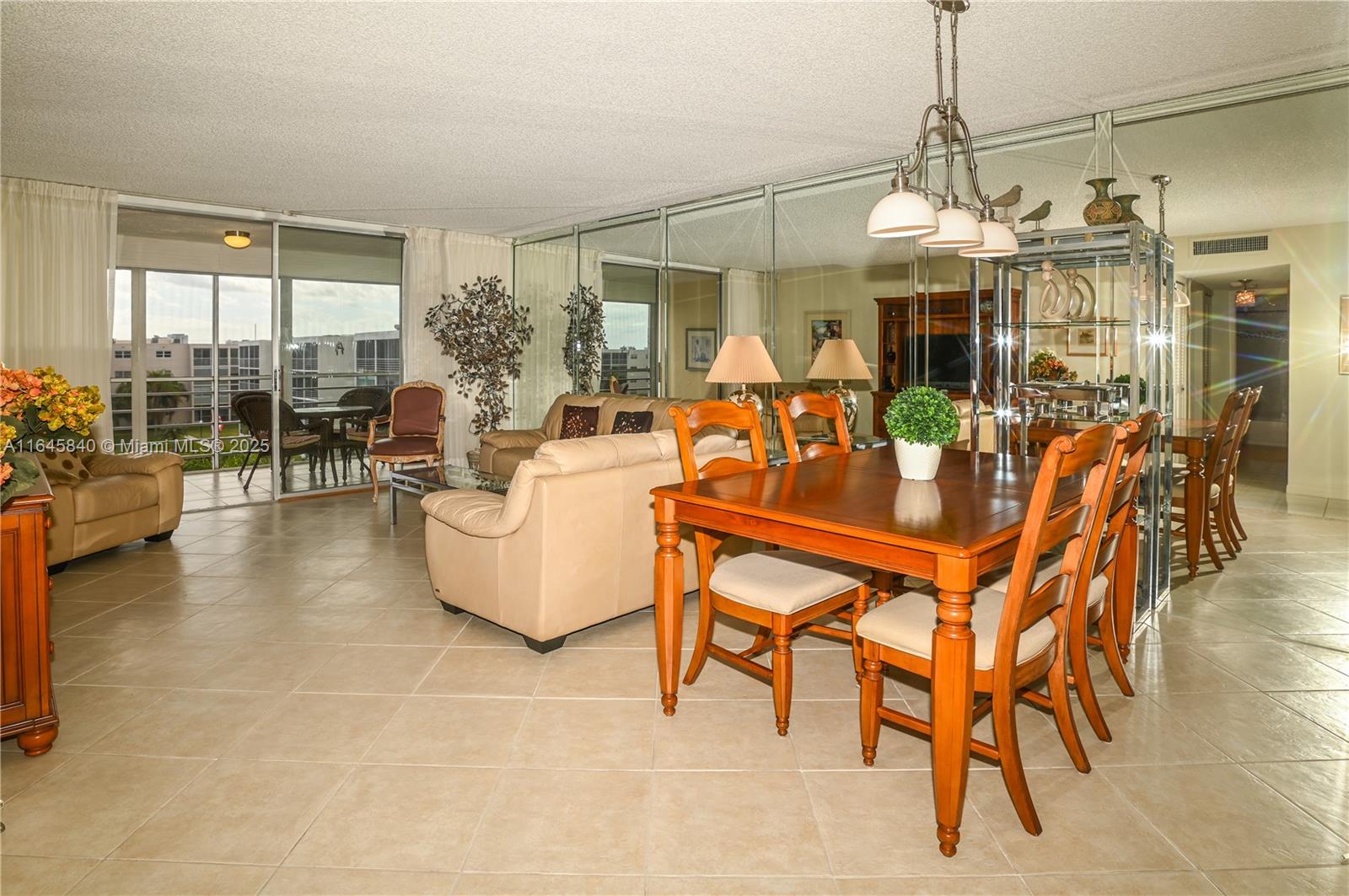 MEADOWBROOK LAKES CONDO - Residential