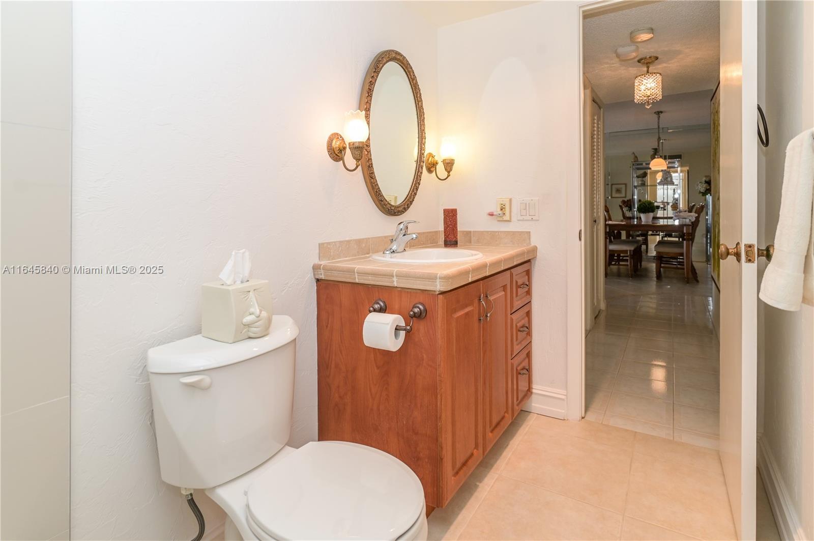 MEADOWBROOK LAKES CONDO - Residential