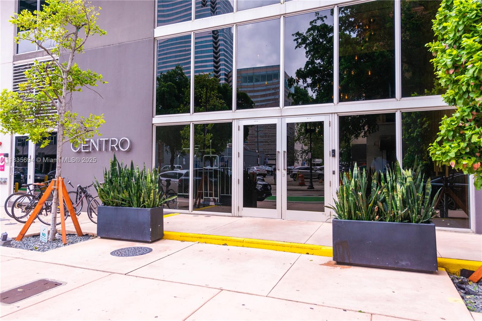 CENTRO CONDO - Residential Lease