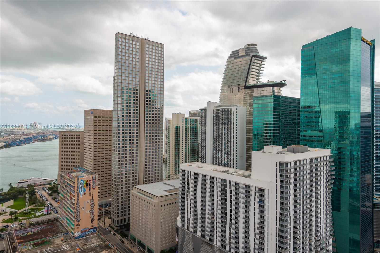 CENTRO CONDO - Residential Lease