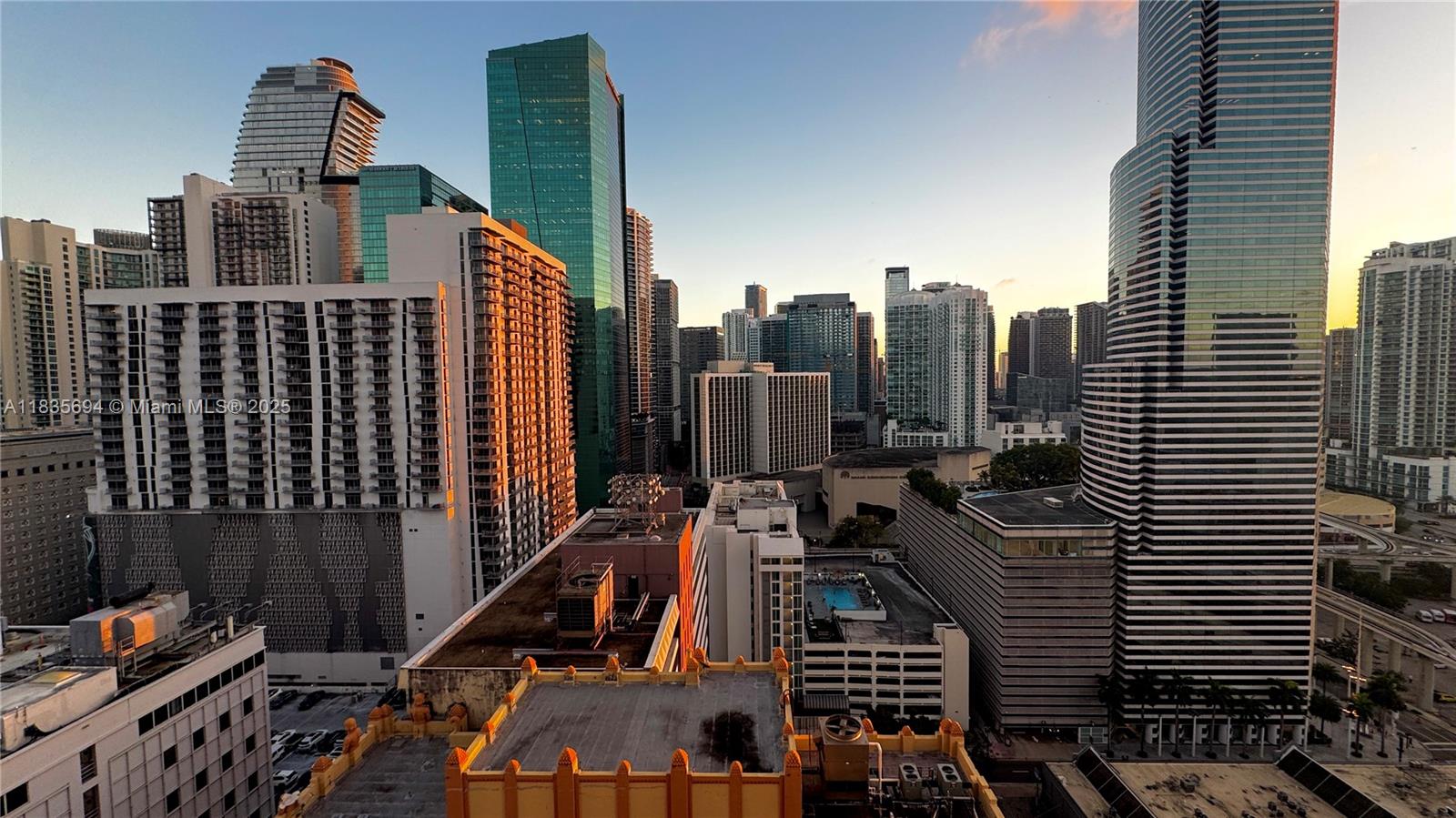 CENTRO CONDO - Residential Lease