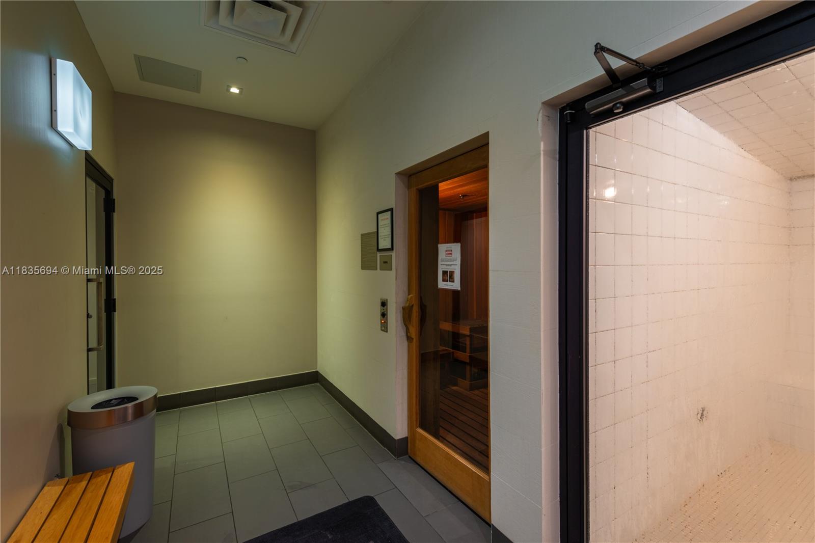 CENTRO CONDO - Residential Lease