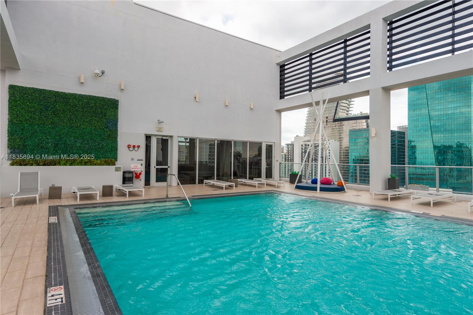 CENTRO CONDO - Residential Lease