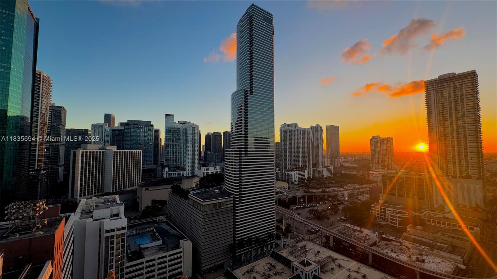 CENTRO CONDO - Residential Lease