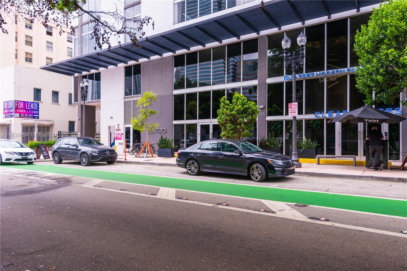 CENTRO CONDO - Residential Lease