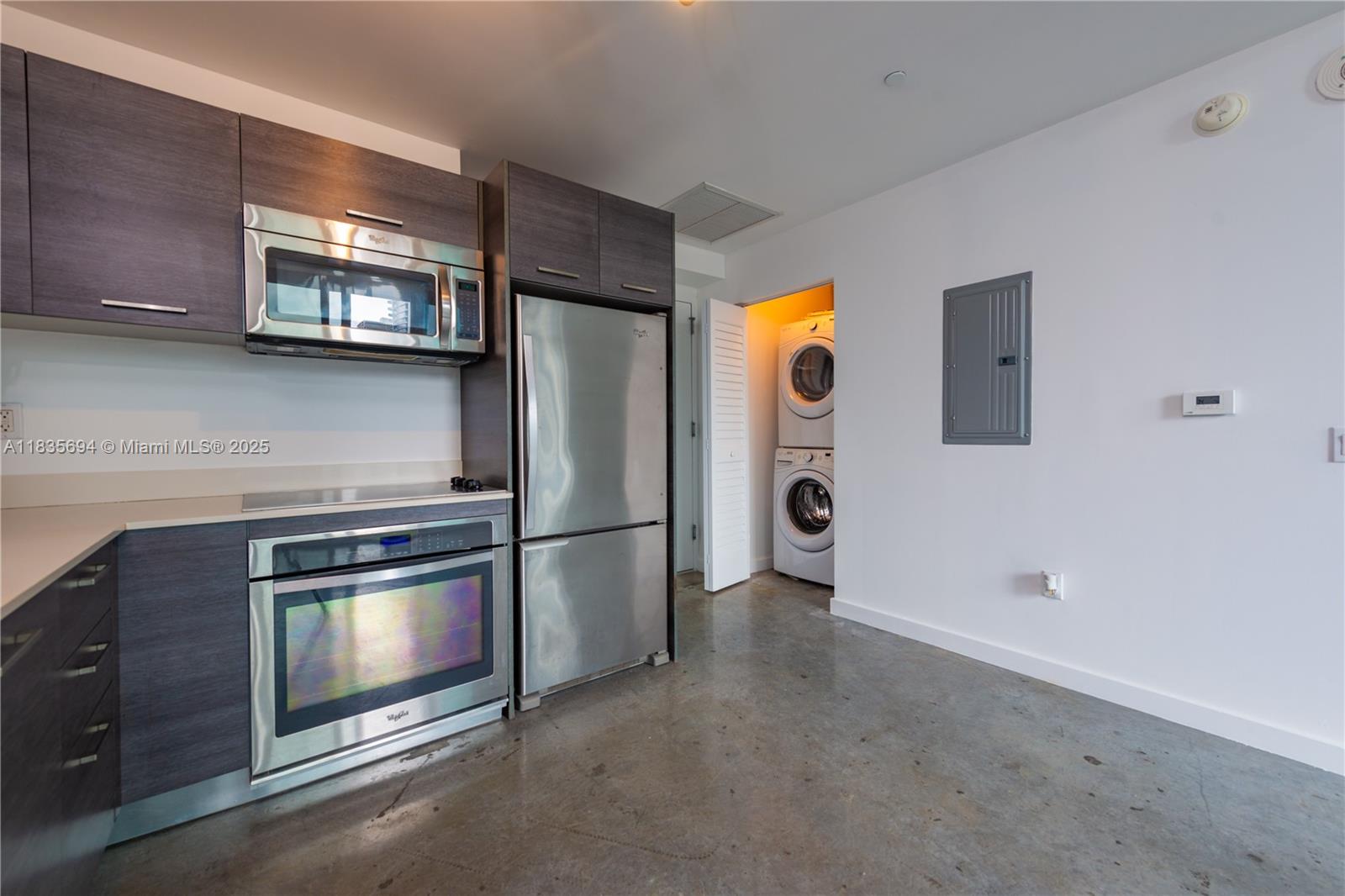 CENTRO CONDO - Residential Lease