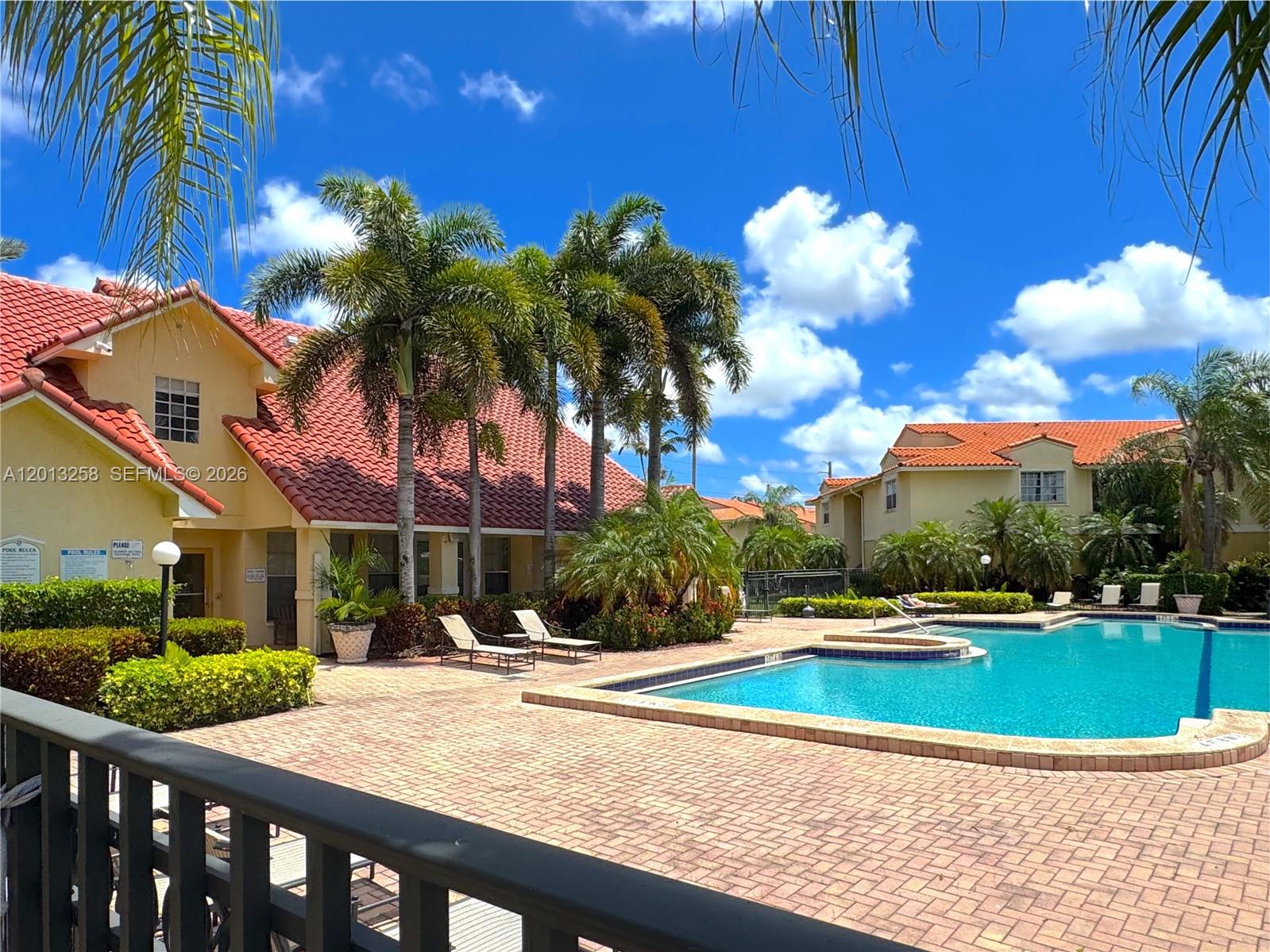 ROYAL POINCIANA CONDO - Residential Lease