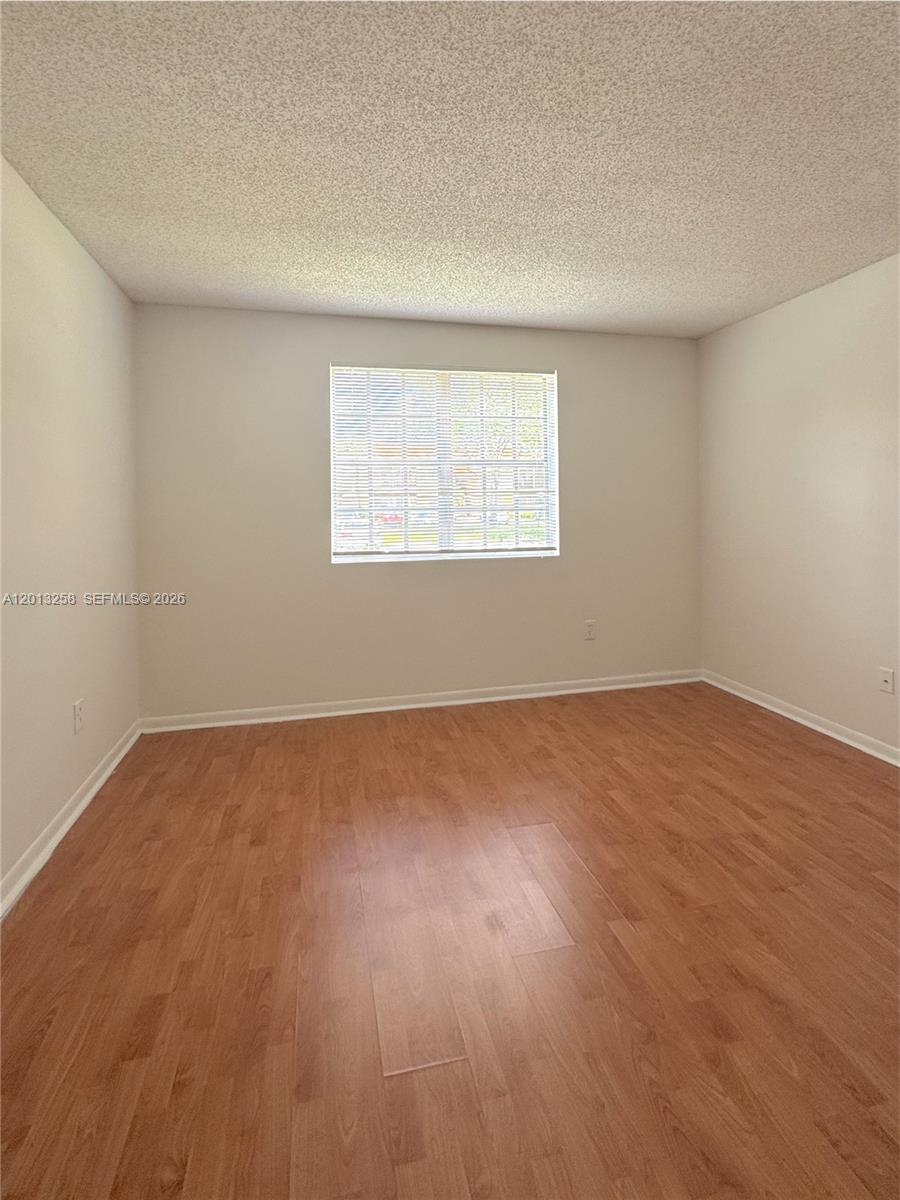 ROYAL POINCIANA CONDO - Residential Lease