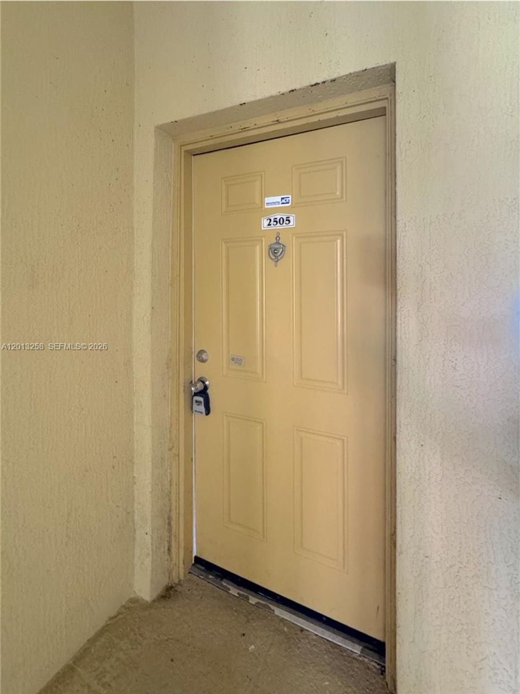 Photo of 1281 SW 46th Ave #2505, Pompano Beach, FL 33069 (MLS # A12013258)