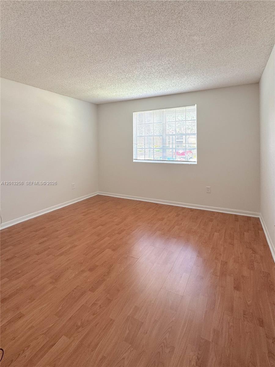 ROYAL POINCIANA CONDO - Residential Lease