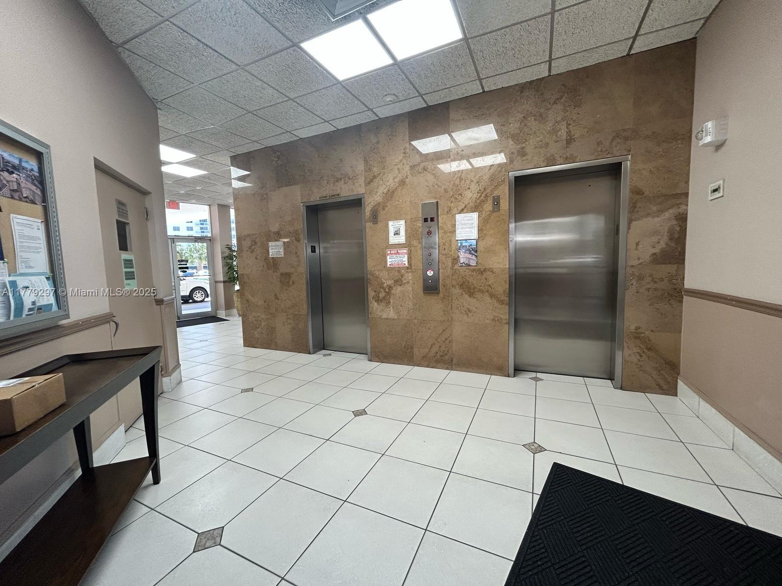 IMPERIAL TOWERS CONDO - Residential