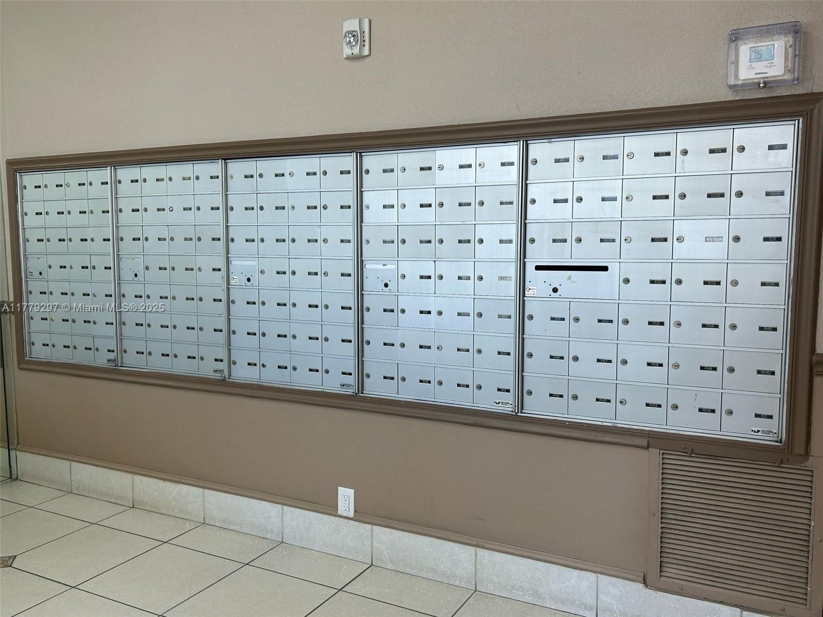 IMPERIAL TOWERS CONDO - Residential