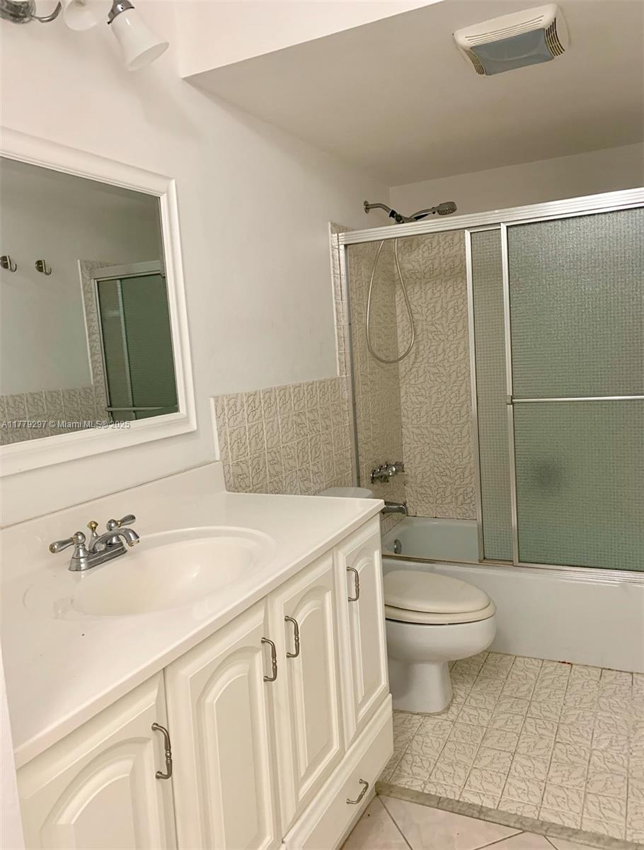 IMPERIAL TOWERS CONDO - Residential