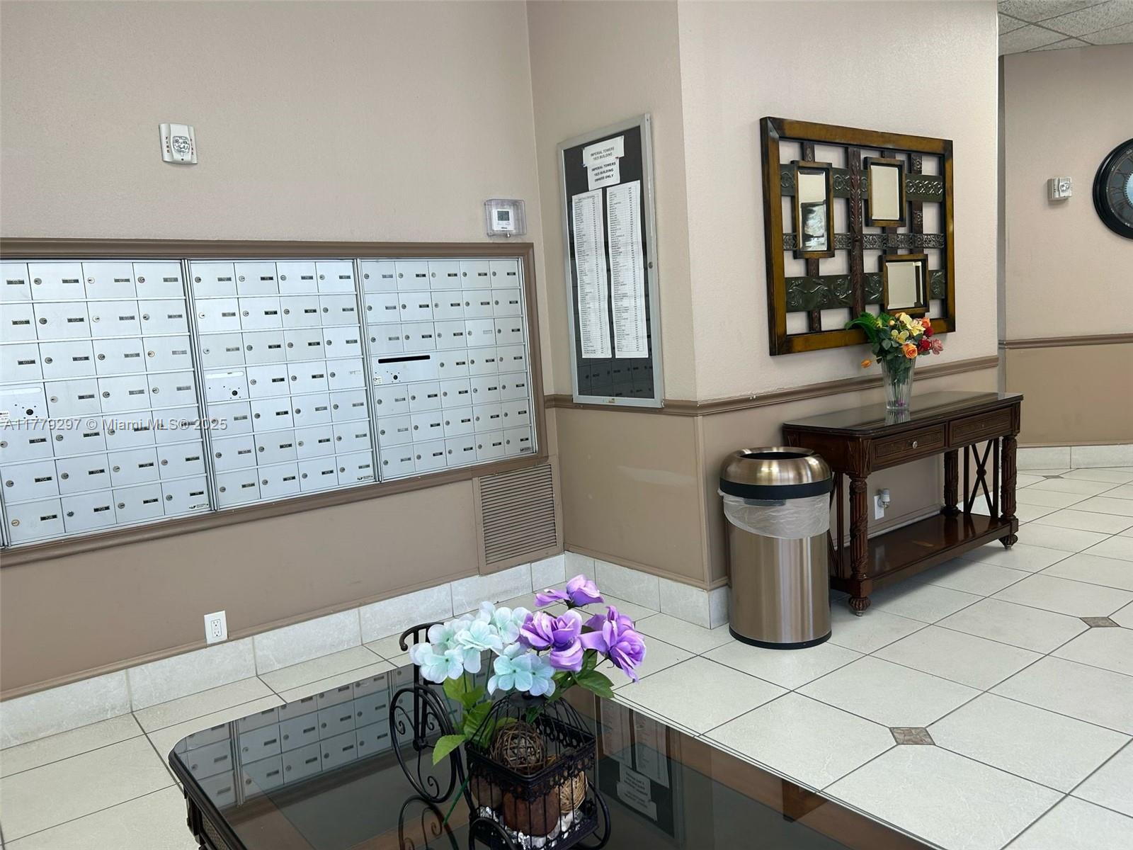 IMPERIAL TOWERS CONDO - Residential