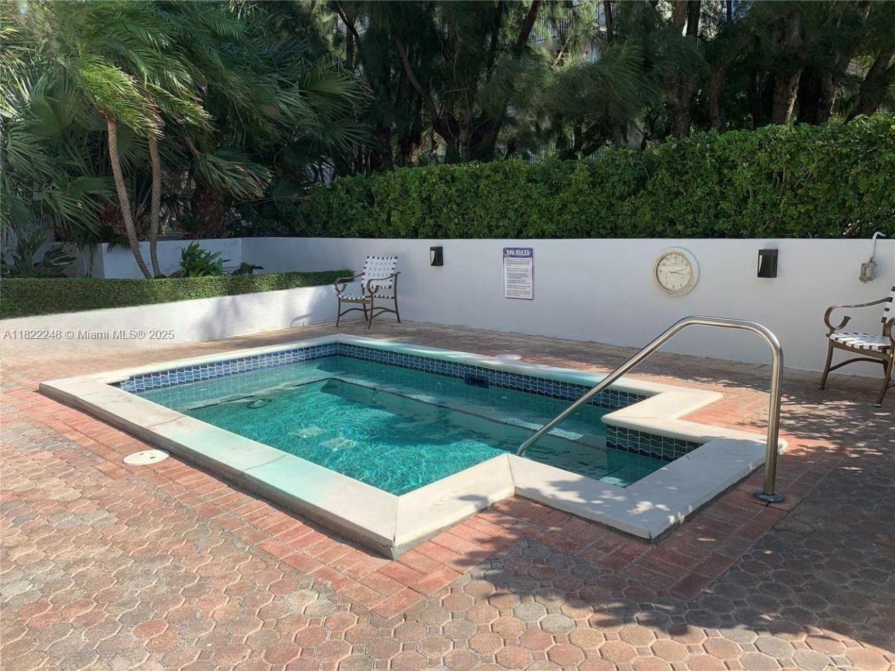 THE PALM BAY YACHT CLUB C - Residential