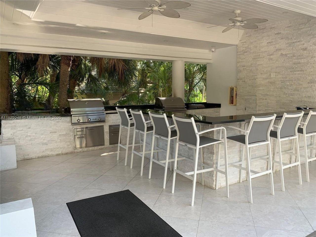 THE PALM BAY YACHT CLUB C - Residential