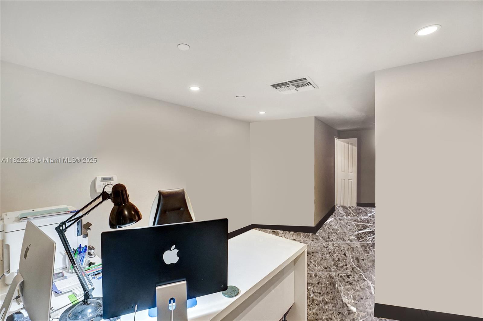 THE PALM BAY YACHT CLUB C - Residential