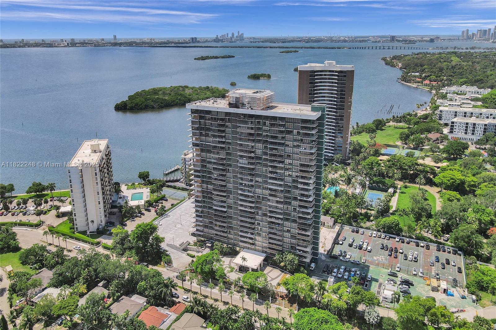 THE PALM BAY YACHT CLUB C - Residential