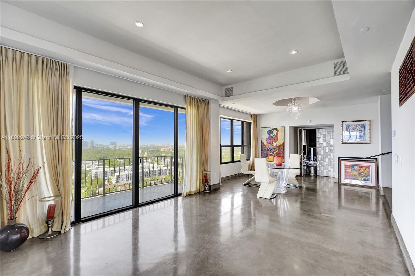 THE PALM BAY YACHT CLUB C - Residential