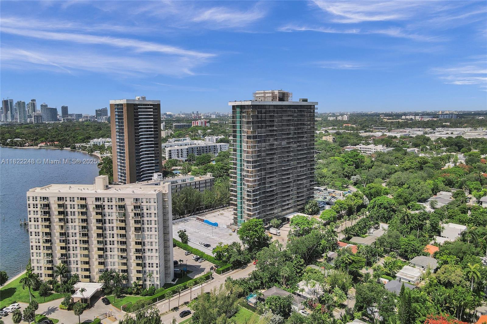 THE PALM BAY YACHT CLUB C - Residential