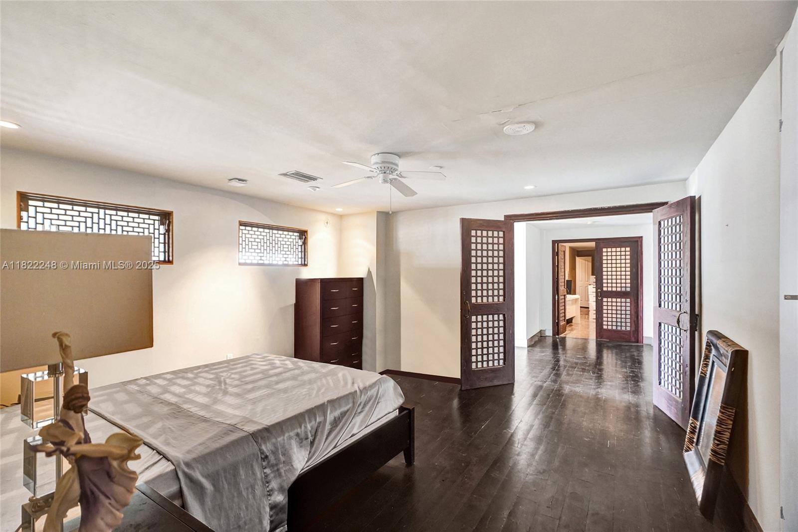 THE PALM BAY YACHT CLUB C - Residential