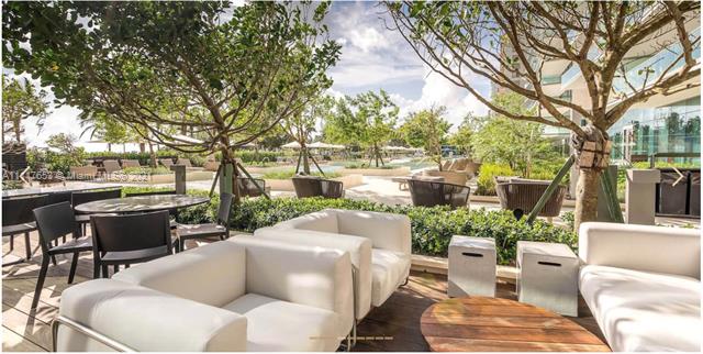 OCEANA BAL HARBOUR CONDO - Residential