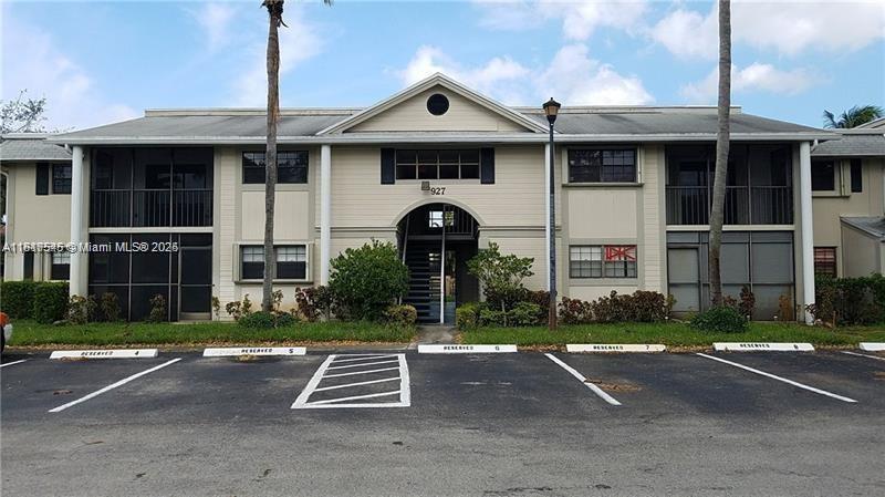 Property for Sale at 927 Ne 199th St 205, Miami, Broward County, Florida - Bedrooms: 2 
Bathrooms: 2  - $235,000