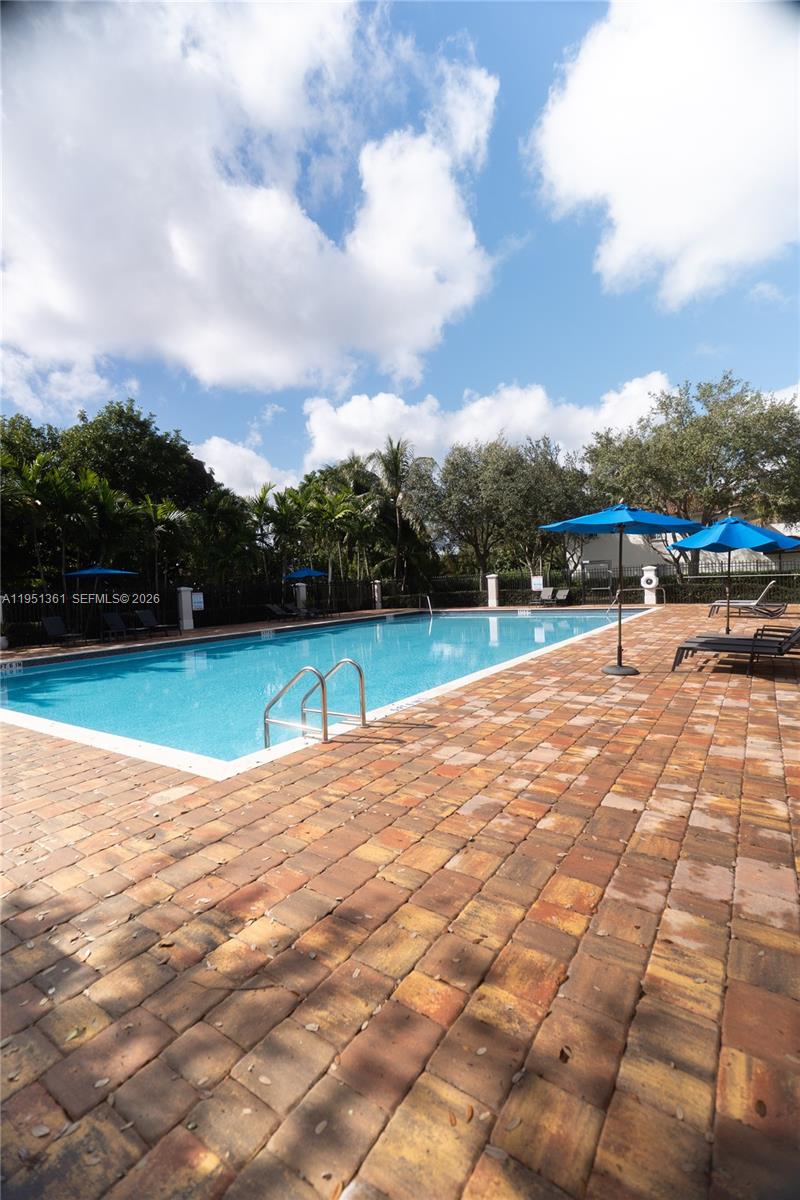 UNITED HOMES AT BELLA VIS - Residential