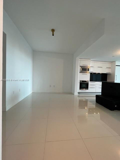 900 Biscayne Blvd 405