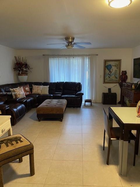 GARDENS AT LAUDERHILL CON - Residential