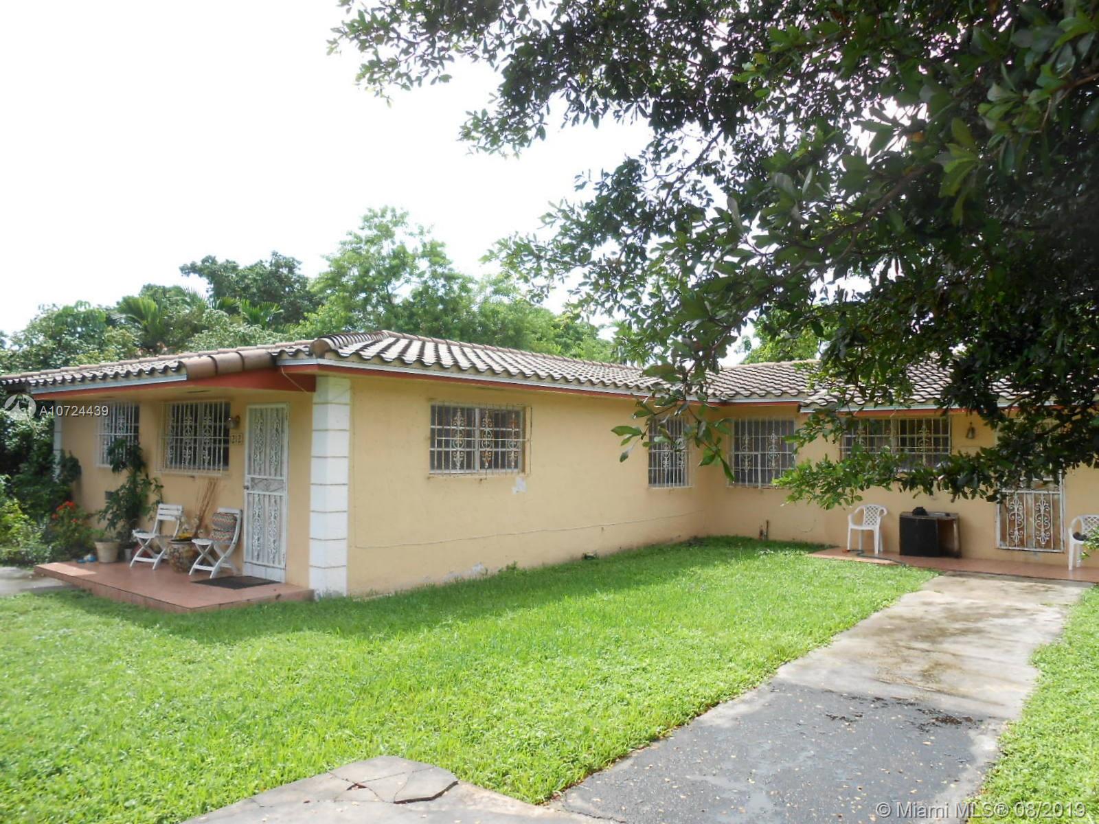 VERY SPACIOUS DUPLEX IN BISCAYNE PARK. UNIT #1212 HAS 3 BEDS/2 BATHS WITH LAUNDRY ROOM. CERAMIC TILE FLOORS THROUGHOUT. EAT-IN KITCHEN. UNIT #1210 HAS 2 BEDS/1 BATH + LAUNDRY ROOM. FULL CENTRAL AIR/HEAT. TENANTS ARE MONTH TO MONTH. CURRENTLY RENTS ARE $34,800 PER YEAR. GREAT UPSIDE POTENTIAL ON RENTAL INCOME.
