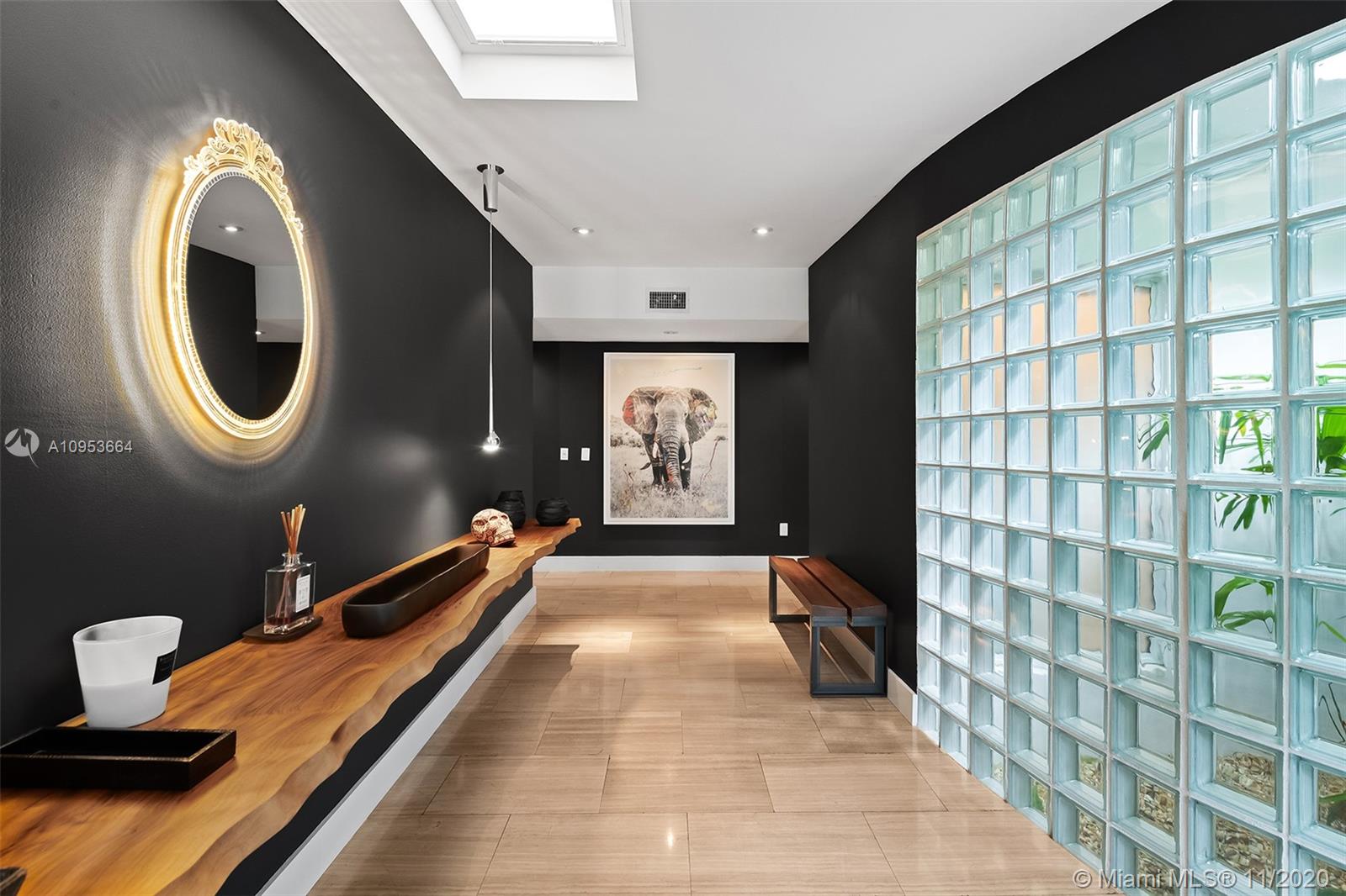 HUTCHINSON SUB - Residential