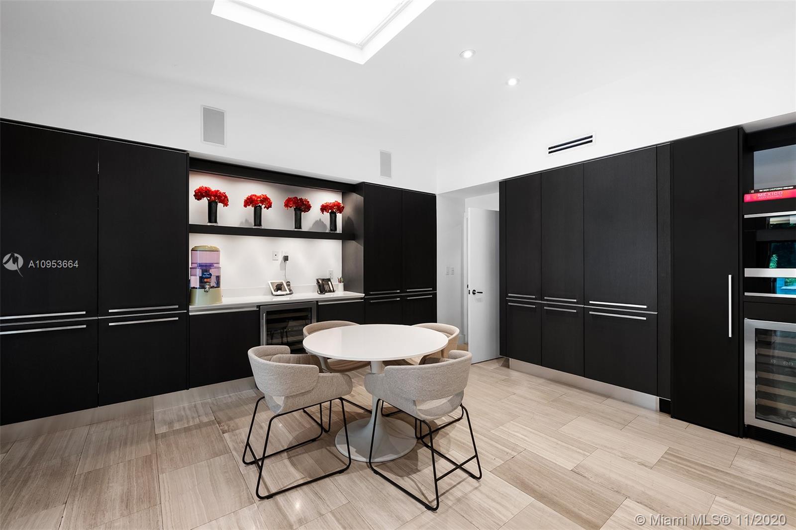 HUTCHINSON SUB - Residential