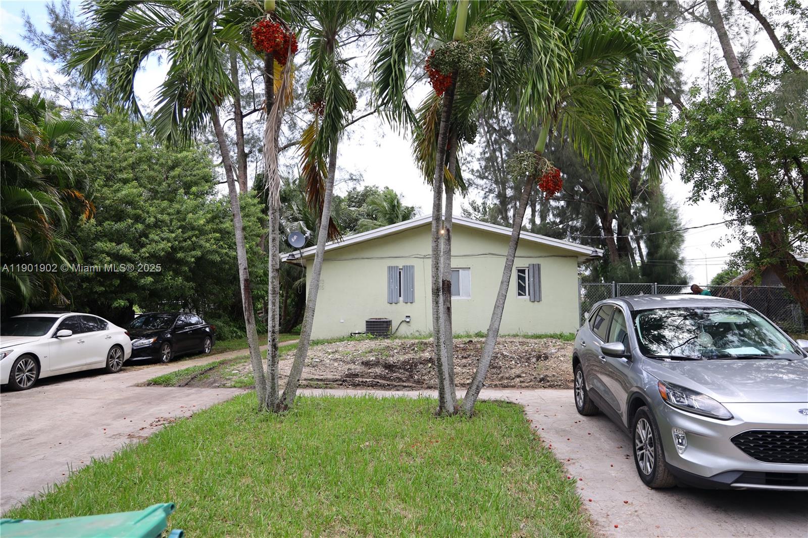 This is a fantastic duplex with two separate, three-bedroom, two-bathroom units. The property is an investors dream and the structure has a tremendous amount of potential. The residence is located in a neighborhood that provides privacy and access being 7 minutes away from I-95. It is a spacious living area that provides comfortable conditions for residents.